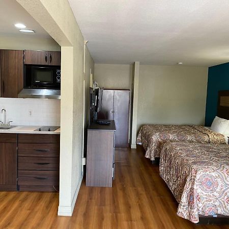 Stratford House Inn And Suites Temple Exteriör bild