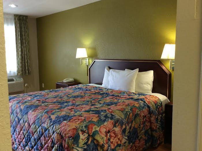 Stratford House Inn And Suites Temple Exteriör bild